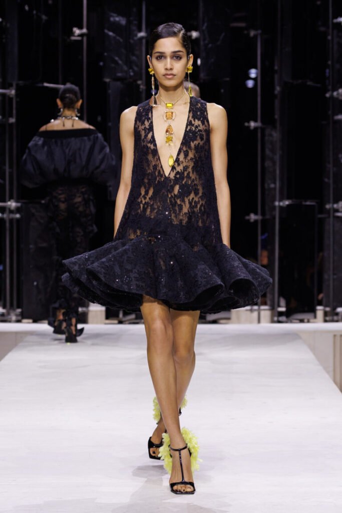 GIVENCHY_FW26_WOMAN_SHOW_LOOK_38-768x1152